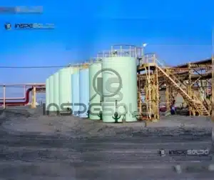 Tanques industriais com estrutura metálica seguindo normas técnicas da Inspesolda.