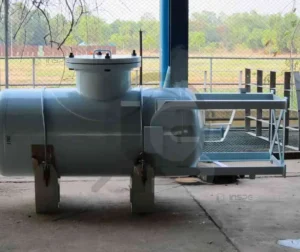 Laudo de Inspeção NR13 23 Equipamento industrial em ambiente de manutenção preventiva.