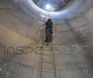 Inspeção Visual de Solda 25 Técnico funciona em estrutura crítica para garantir a segurança