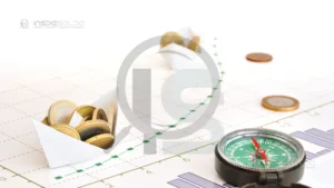 Imagem representando investimentos inteligentes, com lupa e moedas simbolizando retorno financeiro e eficiência nos processos industriais.
